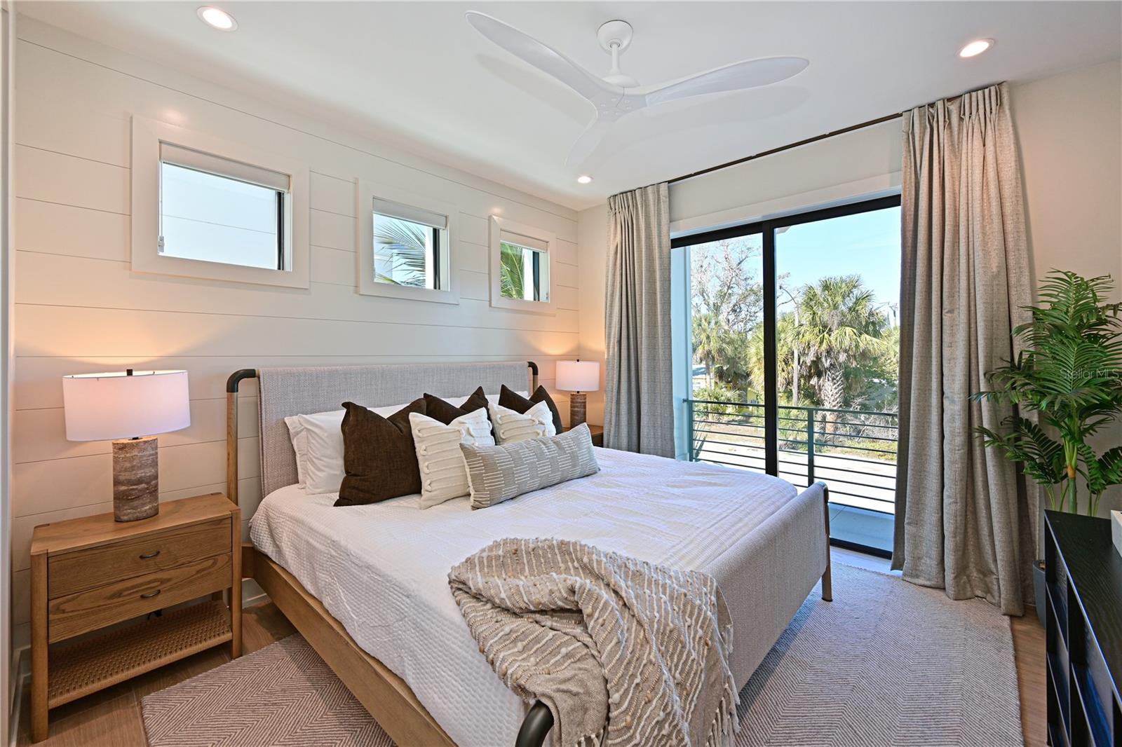 ANNA MARIA BEACH - Residential