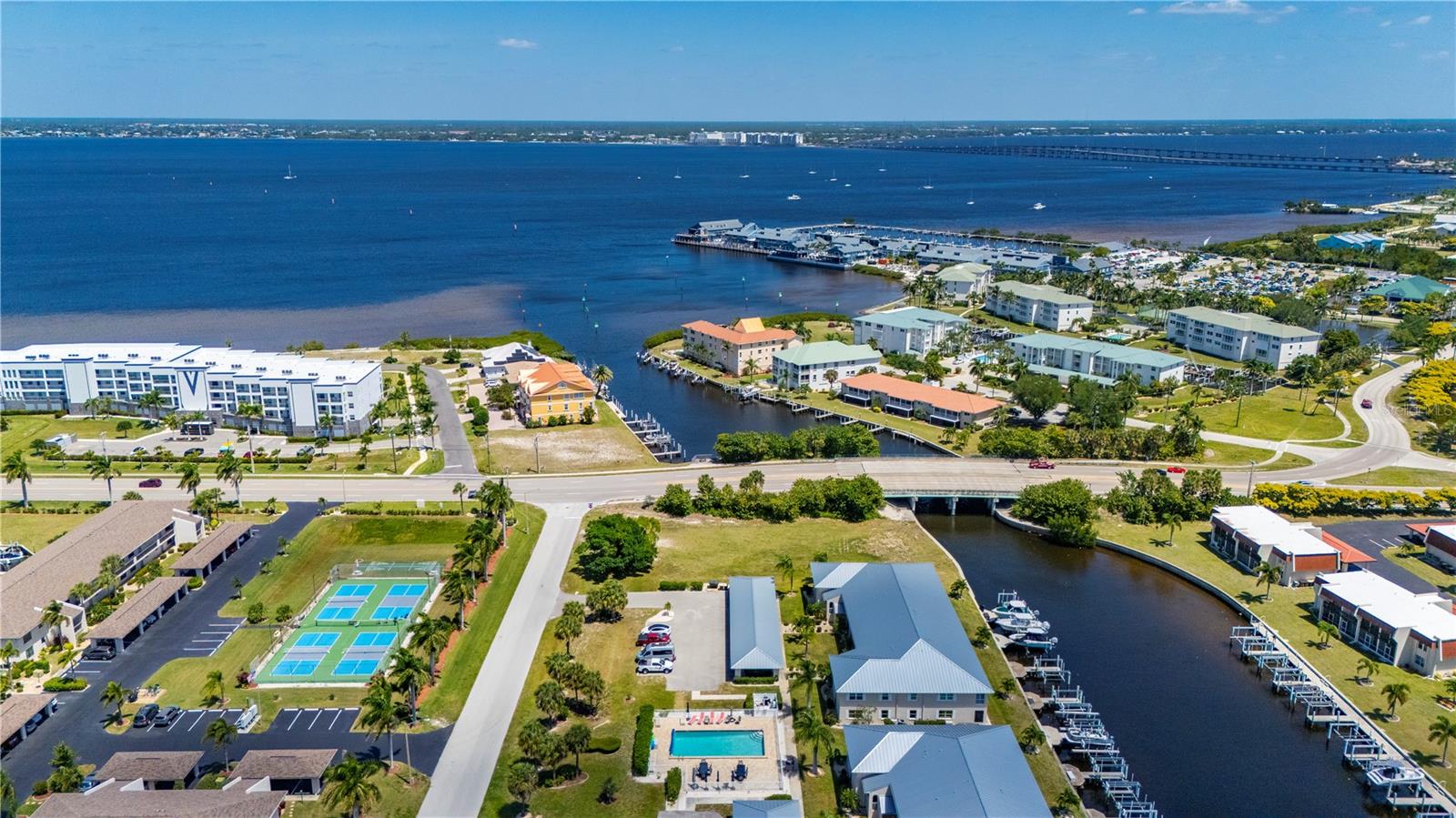 HARBOR POINT PH 01 BLDG A - Residential