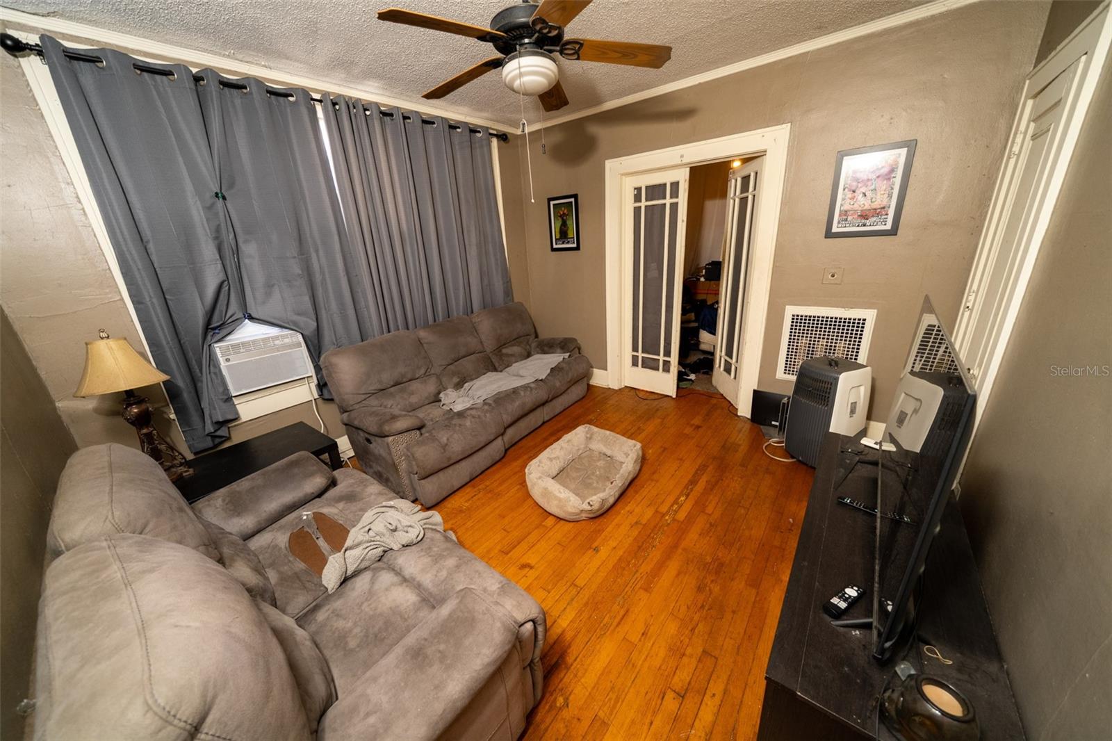 CORRONELLA - Residential Income