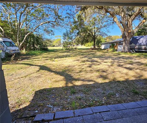 A home in WINTER HAVEN