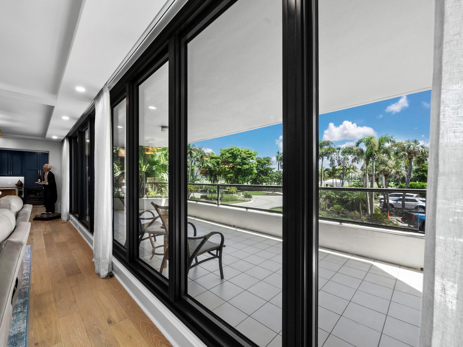 SANCTUARY II - Residential