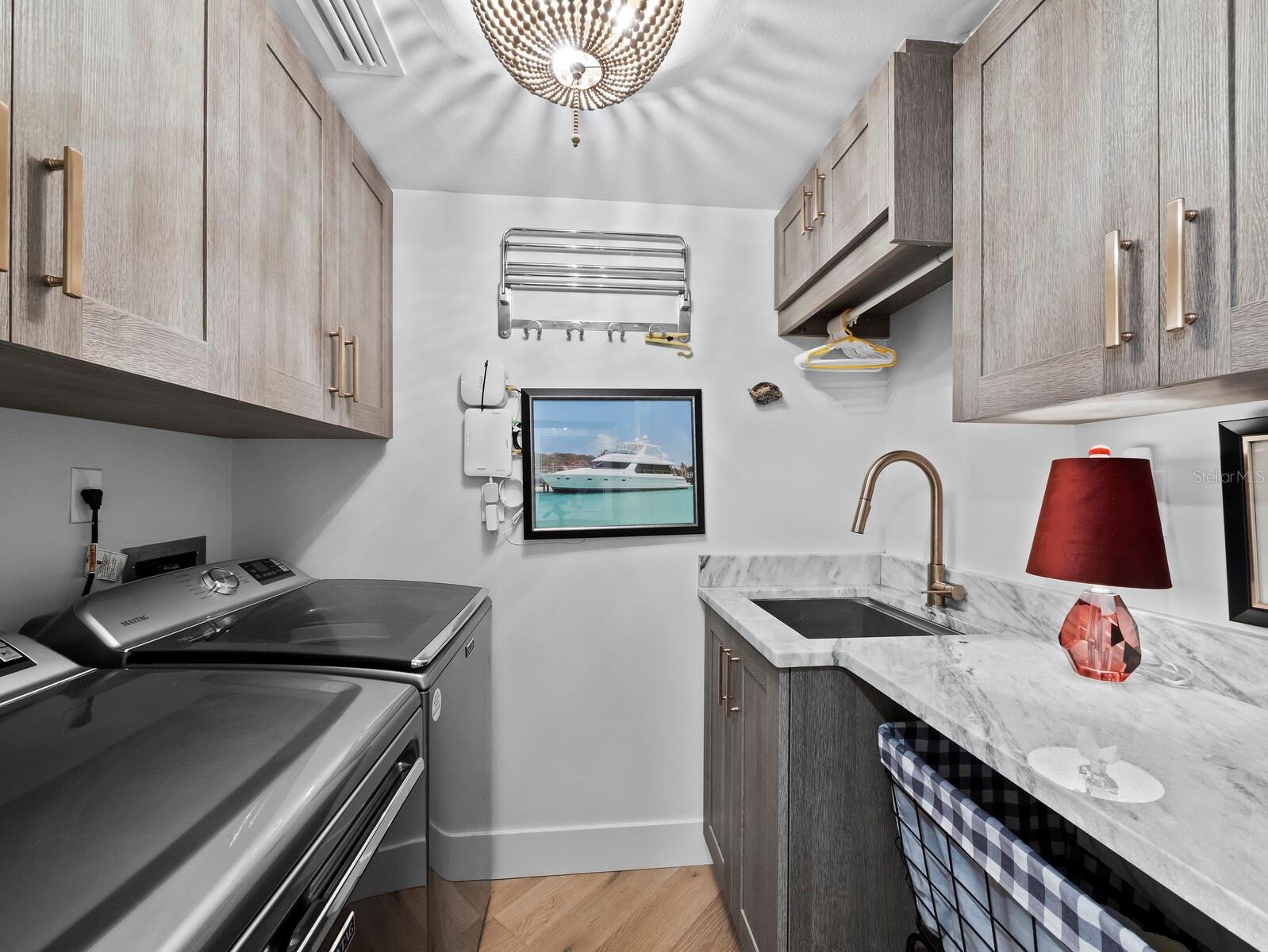 SANCTUARY II - Residential