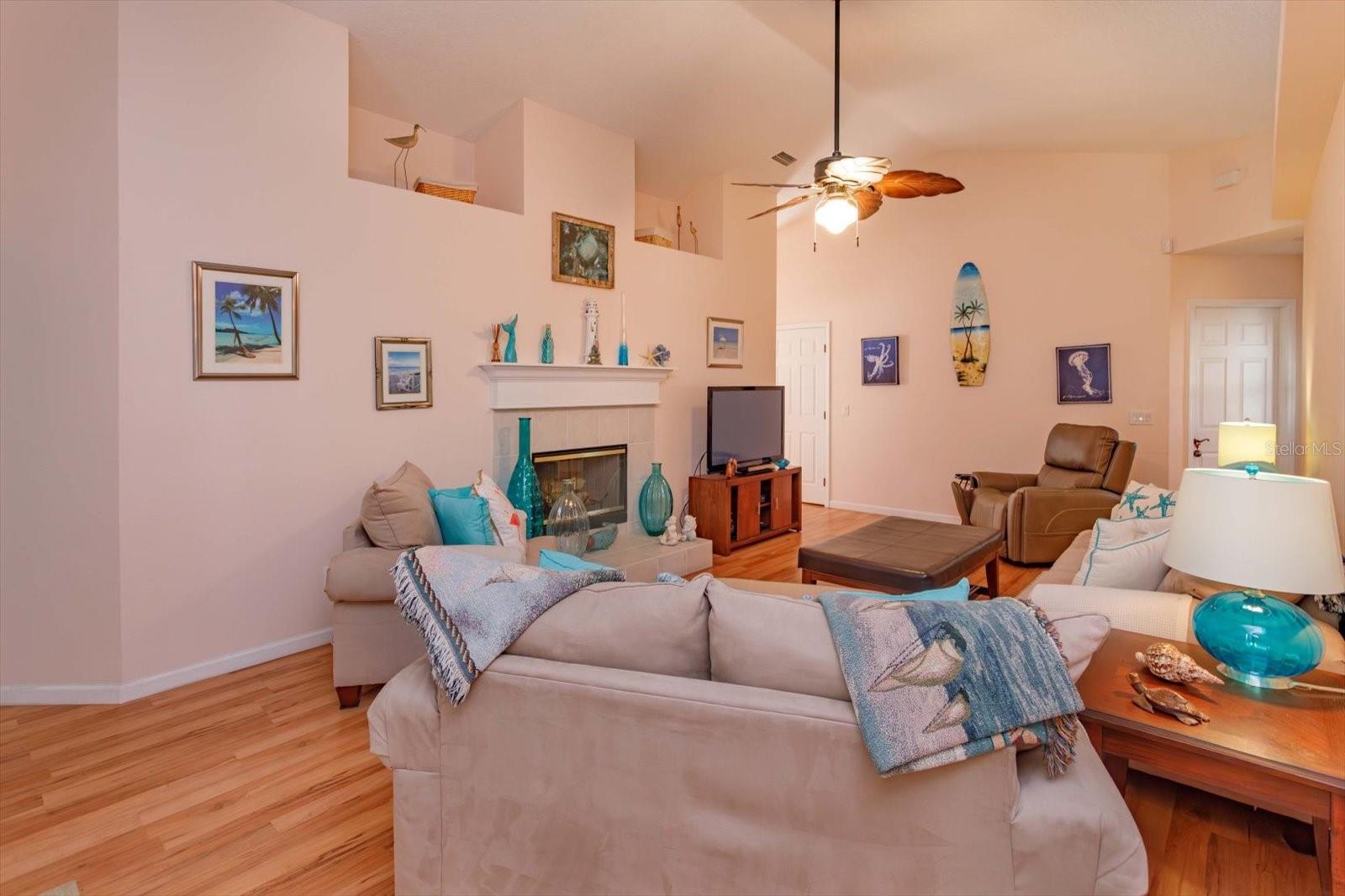 HIDDEN LAKE PH 3 UNIT 7 - Residential