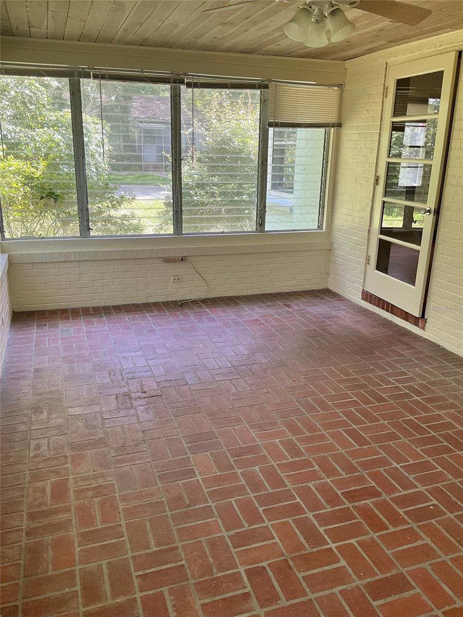 GOLFVIEW ESTATES - Residential