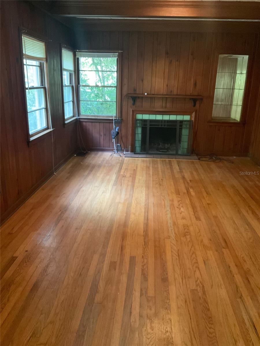 GOLFVIEW ESTATES - Residential