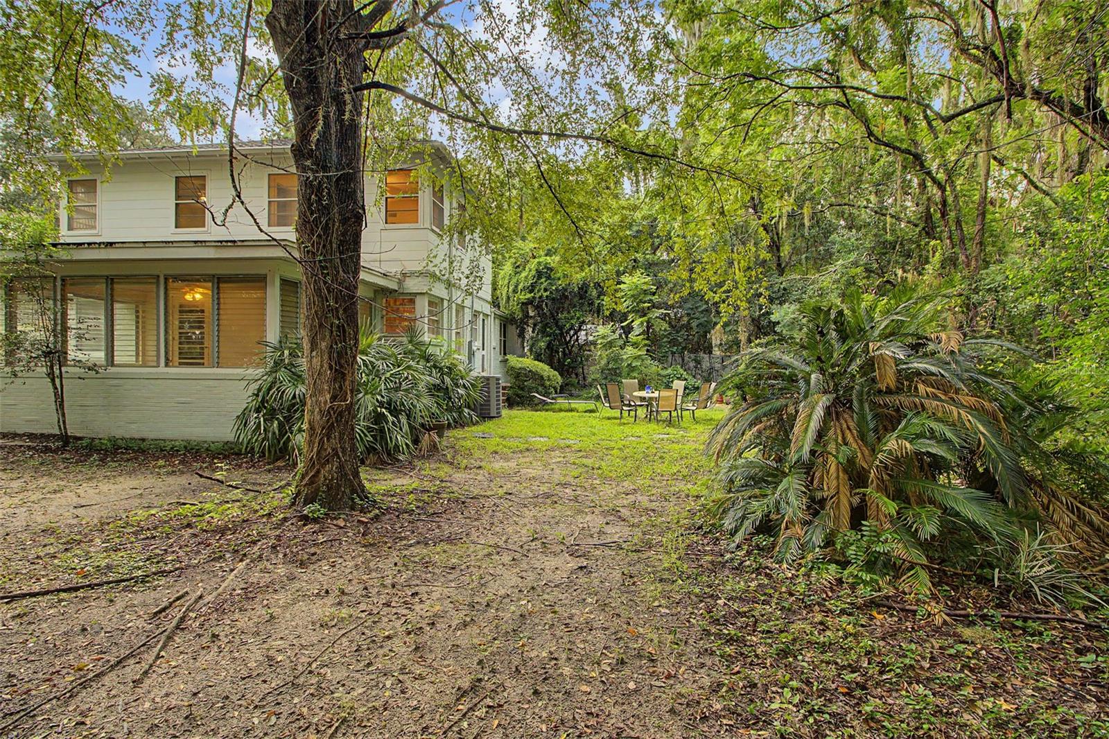 2721 SW 3RD PLACE