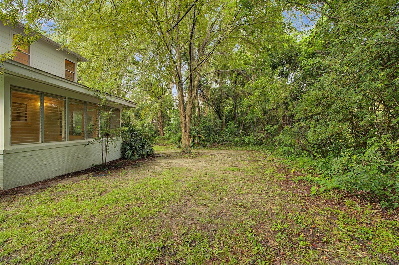 2721 SW 3RD PLACE