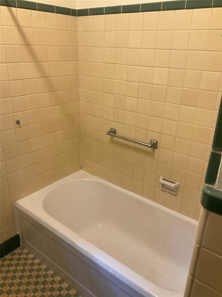 GOLFVIEW ESTATES - Residential