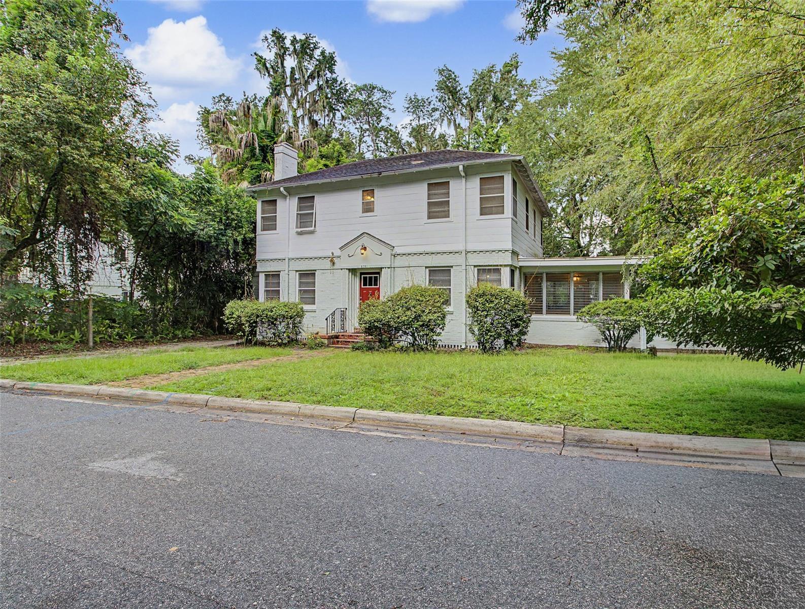 2721 SW 3RD PLACE
