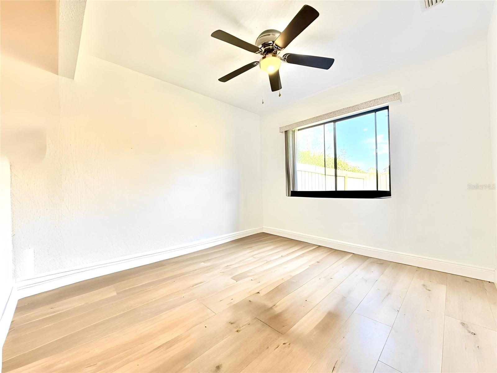 MOSS POINTE - Residential Lease