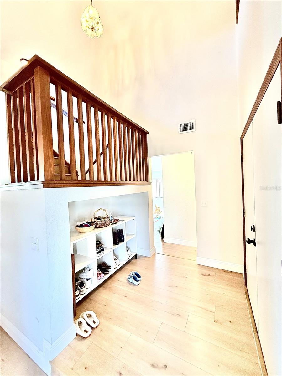 MOSS POINTE - Residential Lease