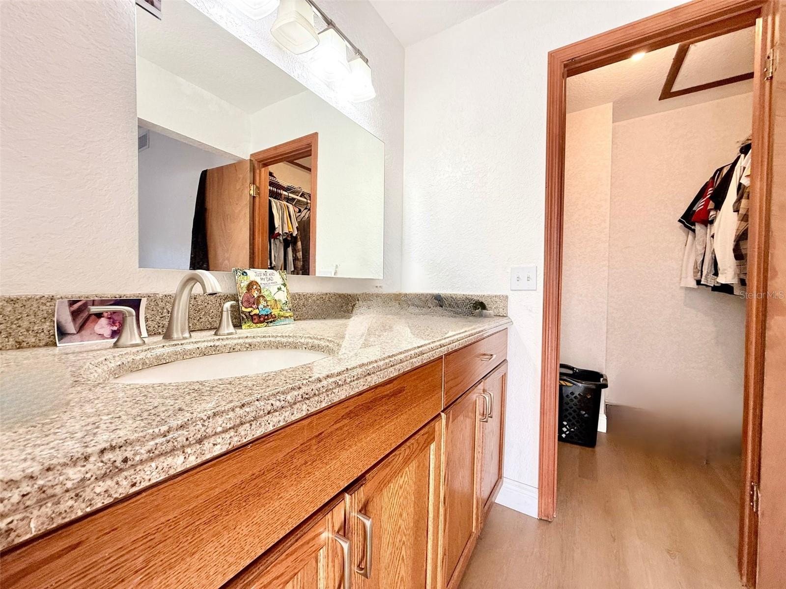 MOSS POINTE - Residential Lease