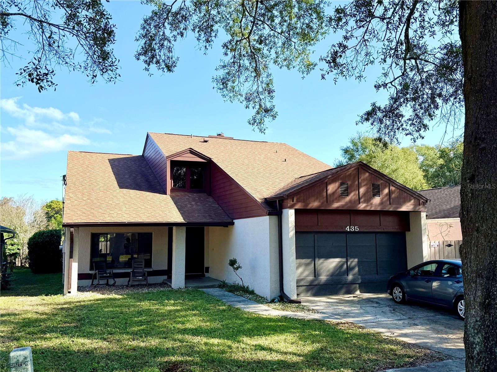 MOSS POINTE - Residential Lease