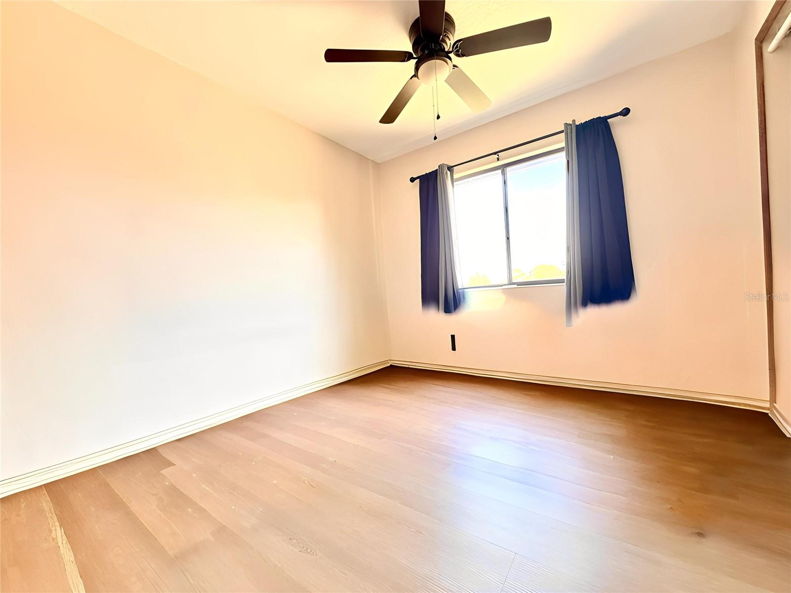 MOSS POINTE - Residential Lease