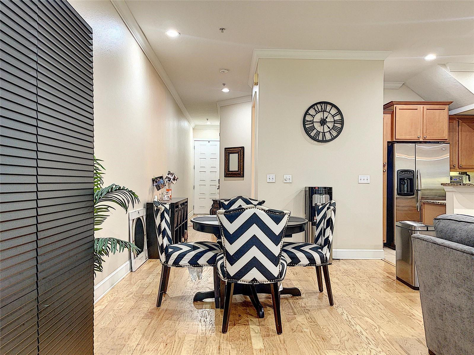 URBAN TWNHMS - Residential Lease