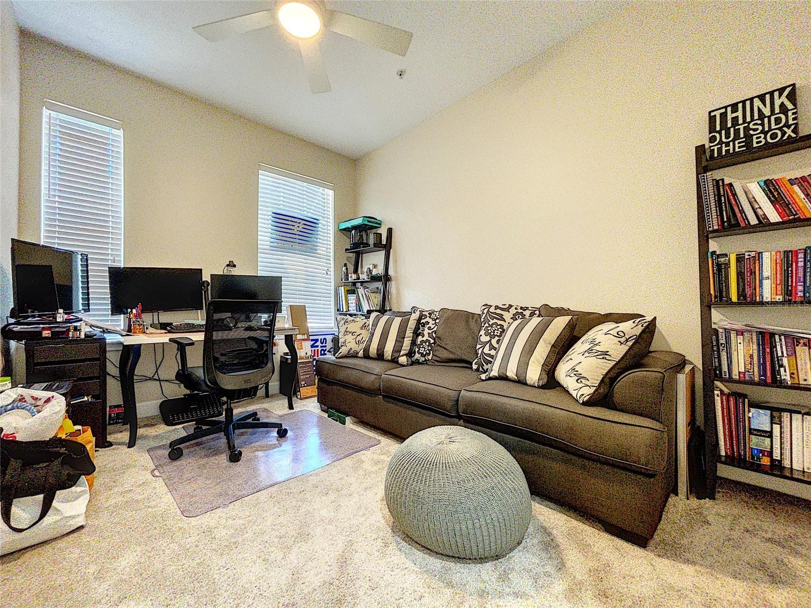 URBAN TWNHMS - Residential Lease