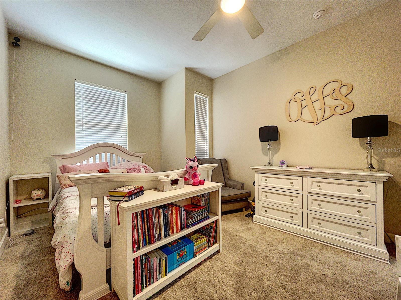 URBAN TWNHMS - Residential Lease