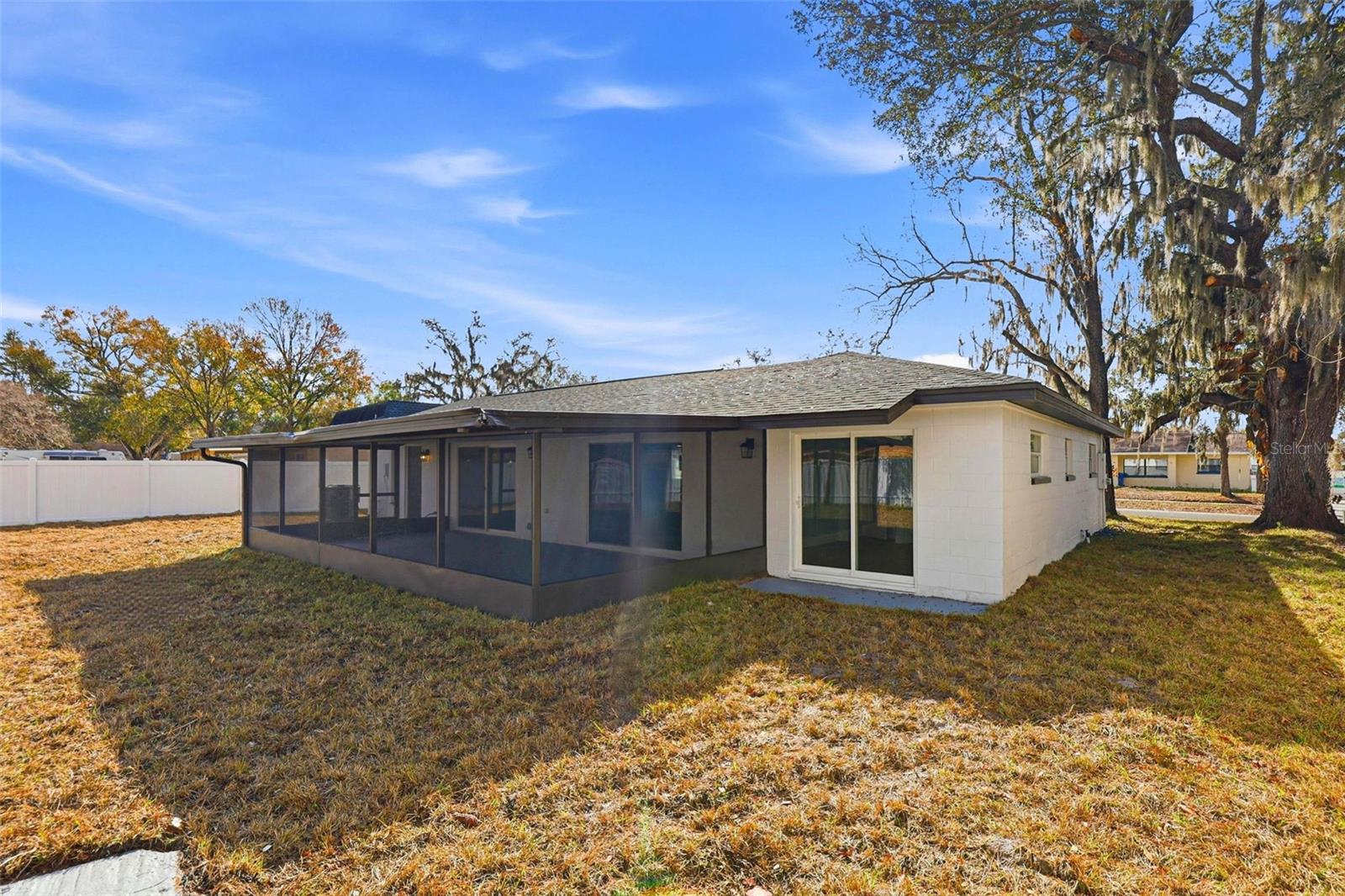 SOUTHWOOD HILLS UNIT 02 - Residential