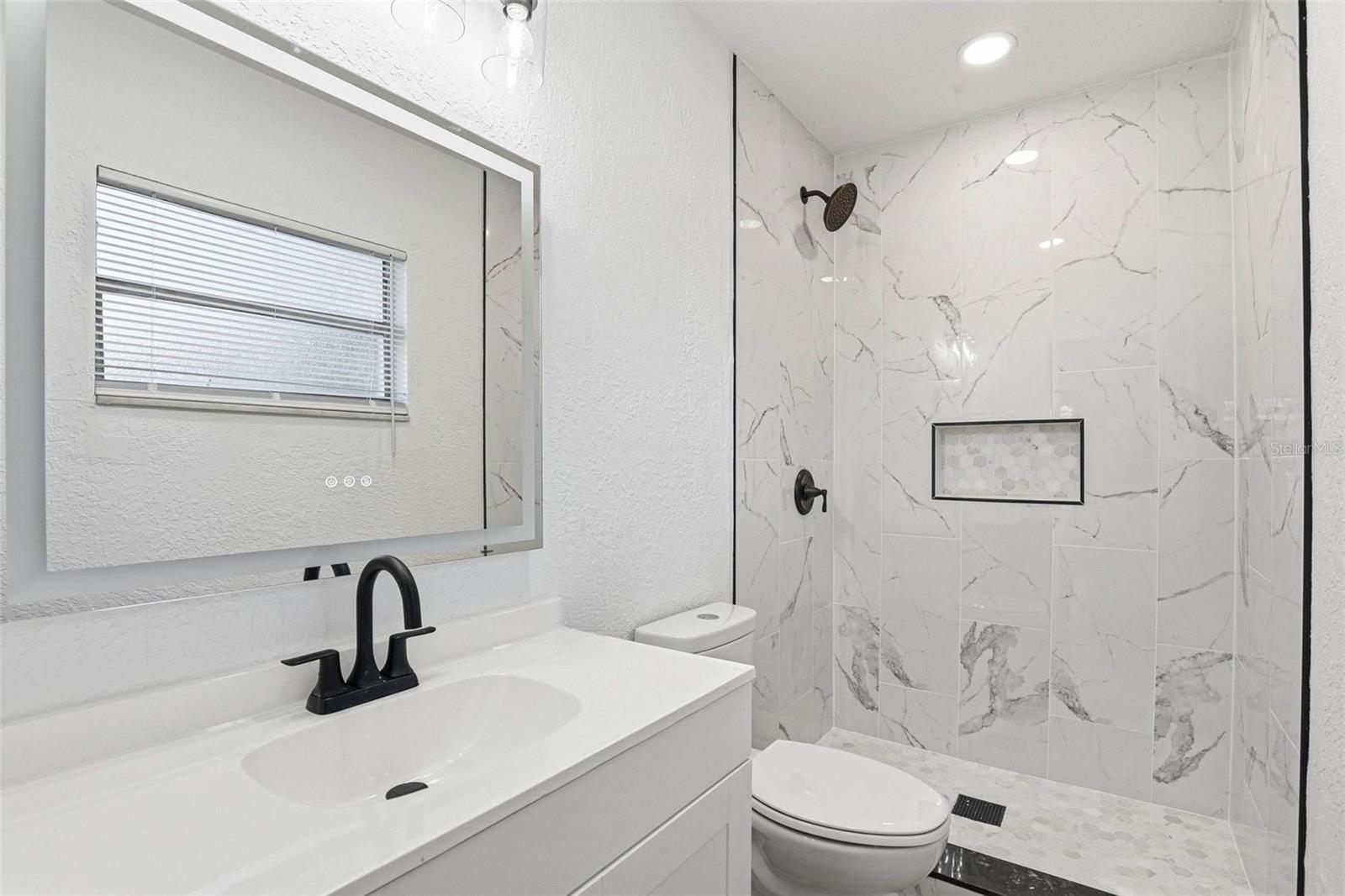 SOUTHWOOD HILLS UNIT 02 - Residential