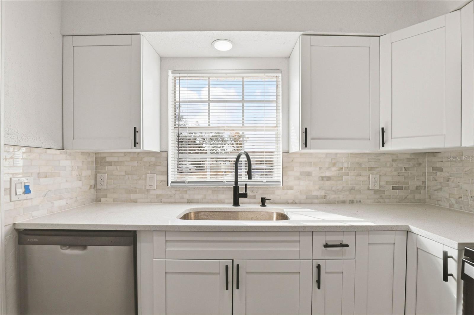 SOUTHWOOD HILLS UNIT 02 - Residential