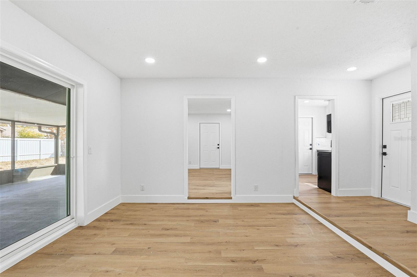 SOUTHWOOD HILLS UNIT 02 - Residential