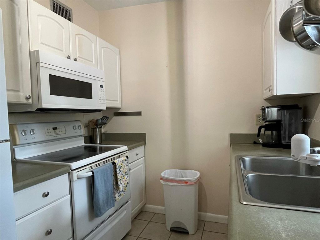 Photo of 7110 Alvina Way, Orlando, FL 32822 (MLS # O6410034)