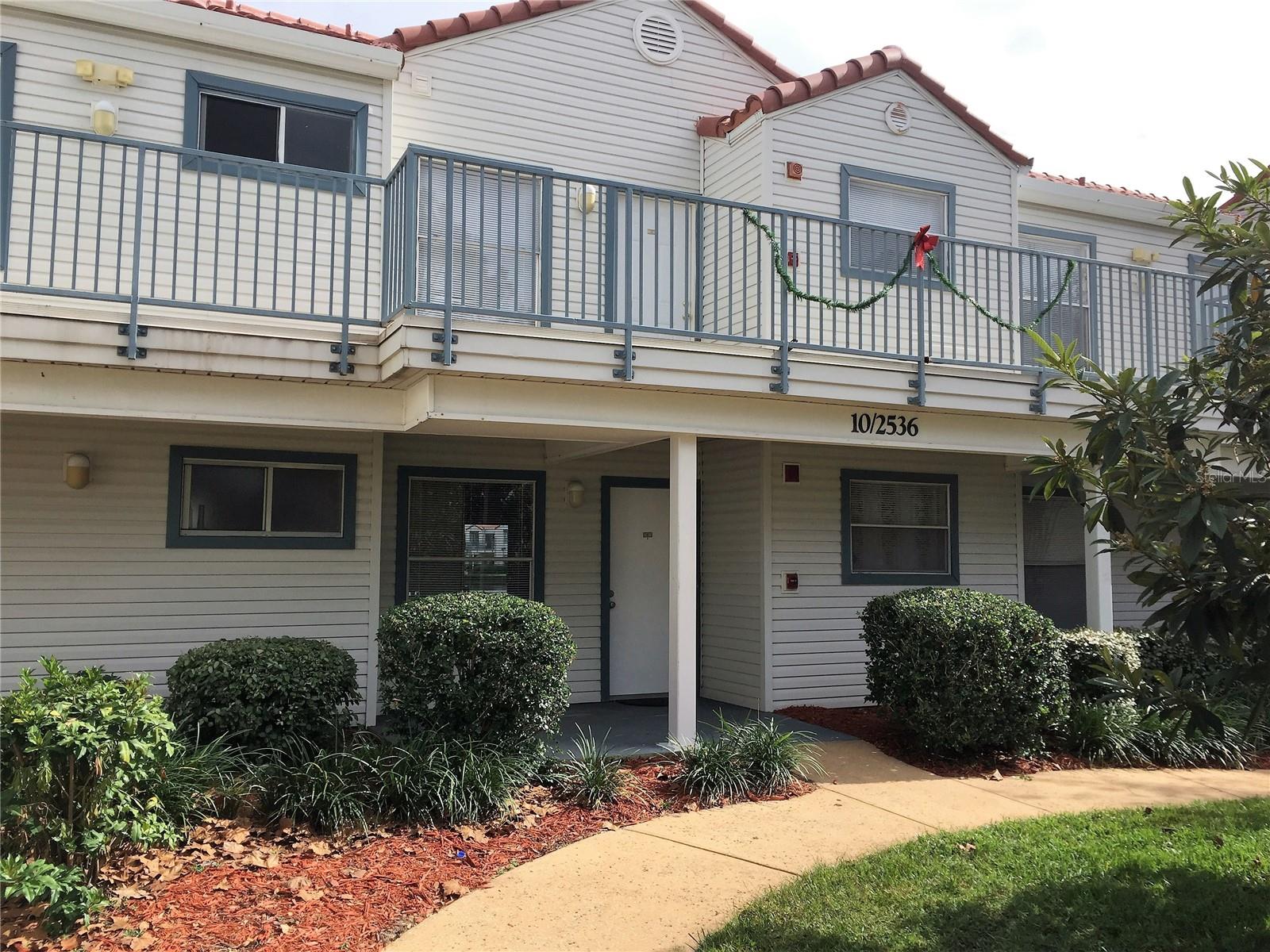 Available NOW!
This is a 2 bedroom, 2 bathroom, second floor condo. It is well maintained unit with, new kitchen cabinets and counter tops, dishwasher and has an washer/dryer.
The unit has 1 assigned parking and convenient Guest parking. This condo is near major highways, the Orlando International Airport, Lake Nona Medical City, and downtown Orlando. The community offers a water front pool & club house, fishing pier, laundry facility, car wash facility and tennis courts.
***Each tenant over 18 must complete and submit an application with Metro City Realty ($85 per tenant) AND Dockside at Ventura ($50 per tenant)***
**Security deposit (equal to first months rent) and first months rent required for move in.
Must meet qualifications for approval. *620+ credit, verifiable income must be 3x's the rent amount, no previous evictions, must receive rental history verification (if applicable)** call for details and schedule a showing today!