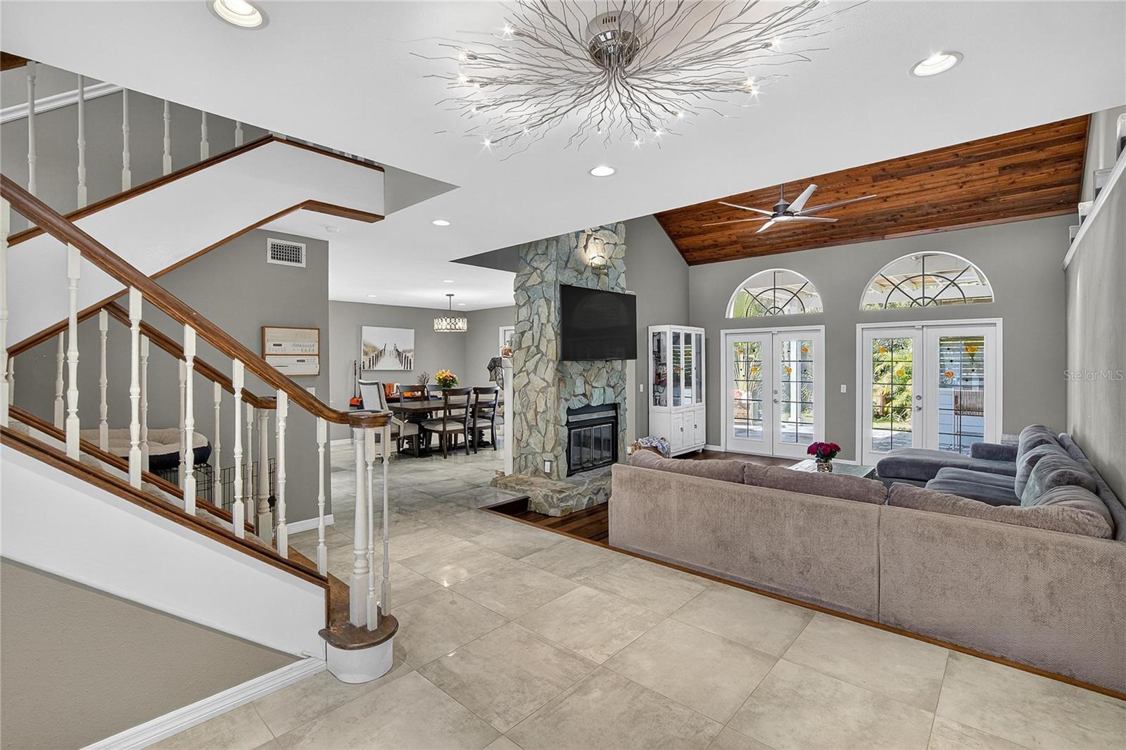 SUNDANCE UNIT 3 - Residential