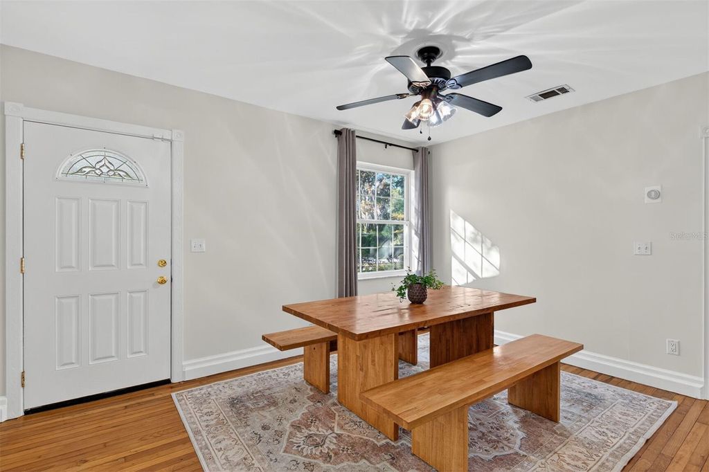 Photo of 1105 NE 9th Street, Gainesville, FL 32601 (MLS # GC535634)