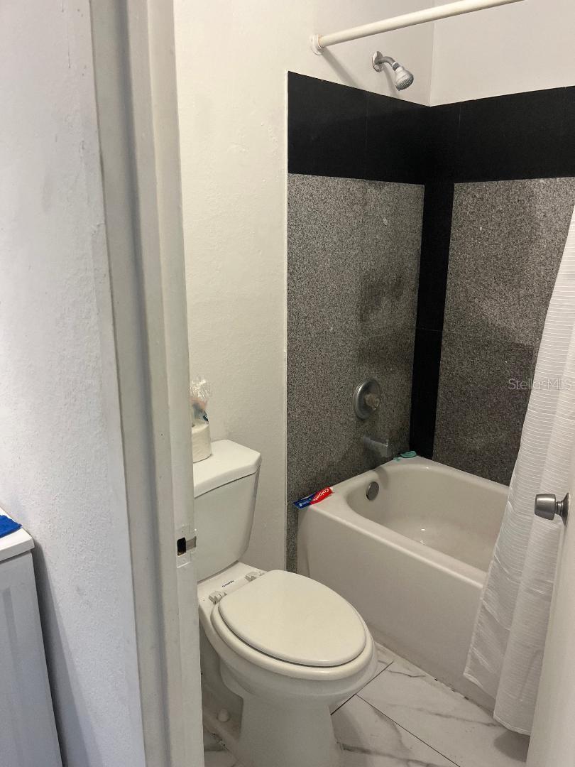 ALLIANCE CONDO - Residential