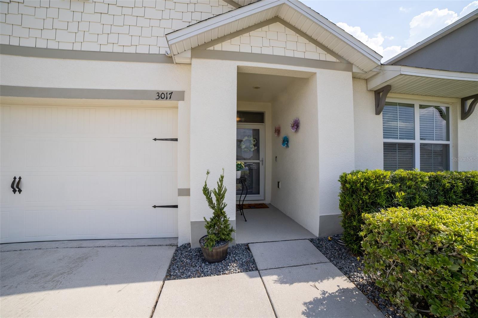3017 COUNTRY CLUB CIRCLE