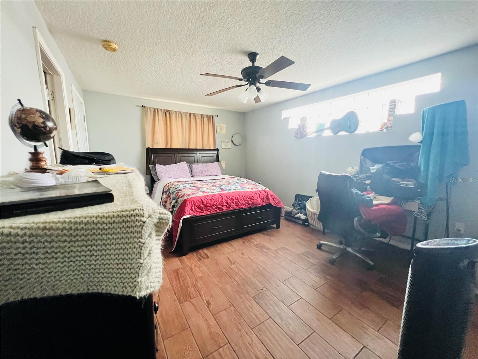 COLONIAL HILLS - Residential