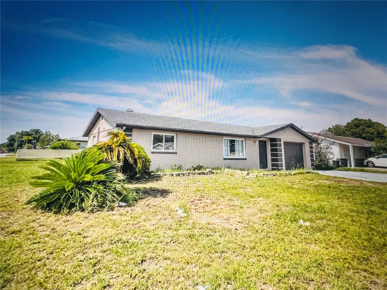 COLONIAL HILLS - Residential