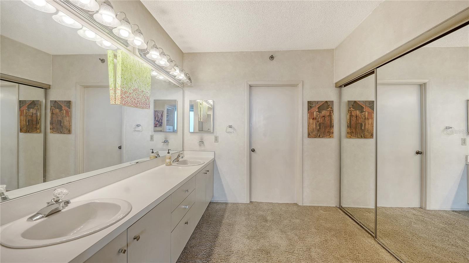 BEACHPLACE III - Residential