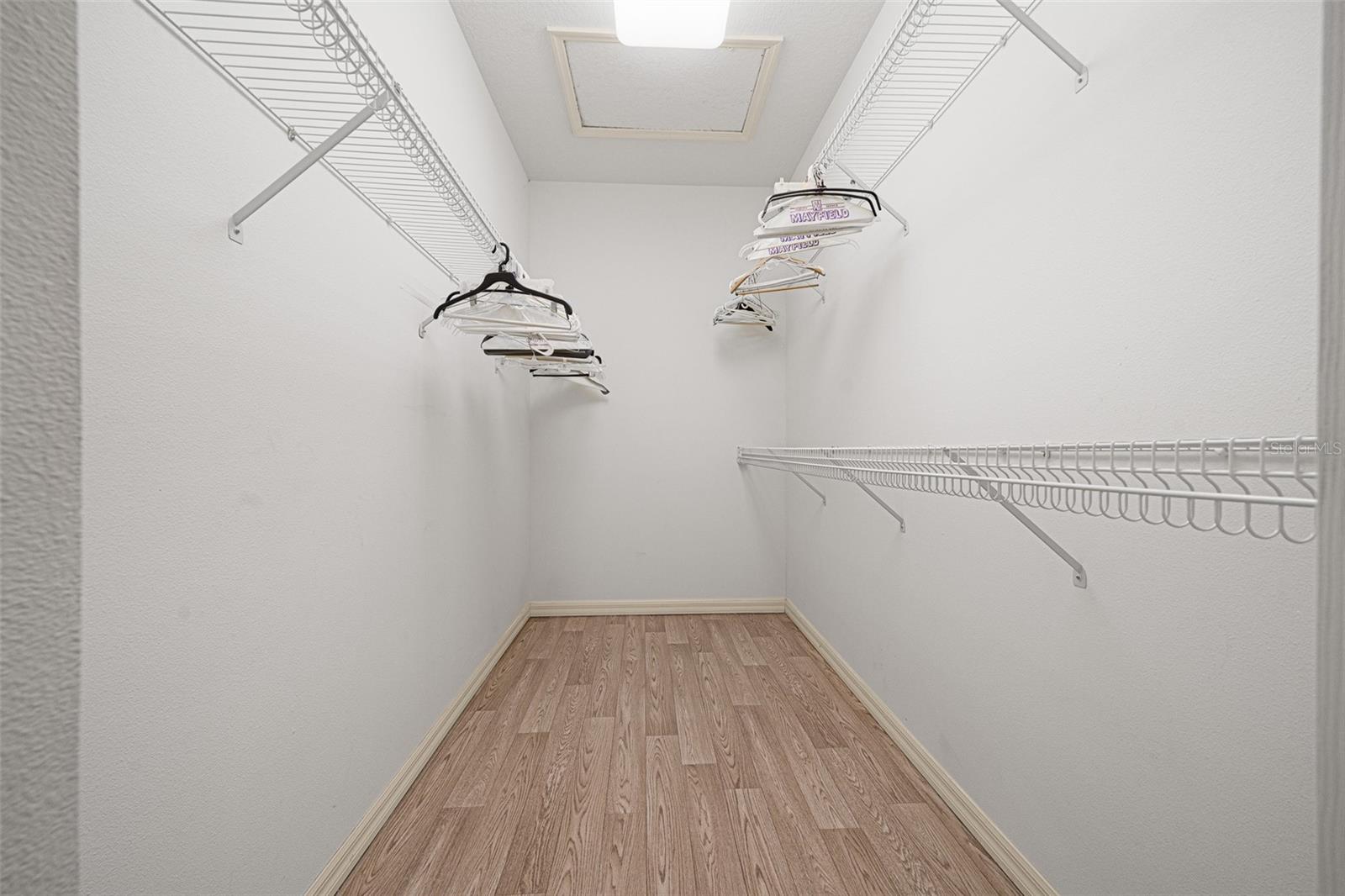 FARM ACREAGE - NO SUBDIVISION - Residential