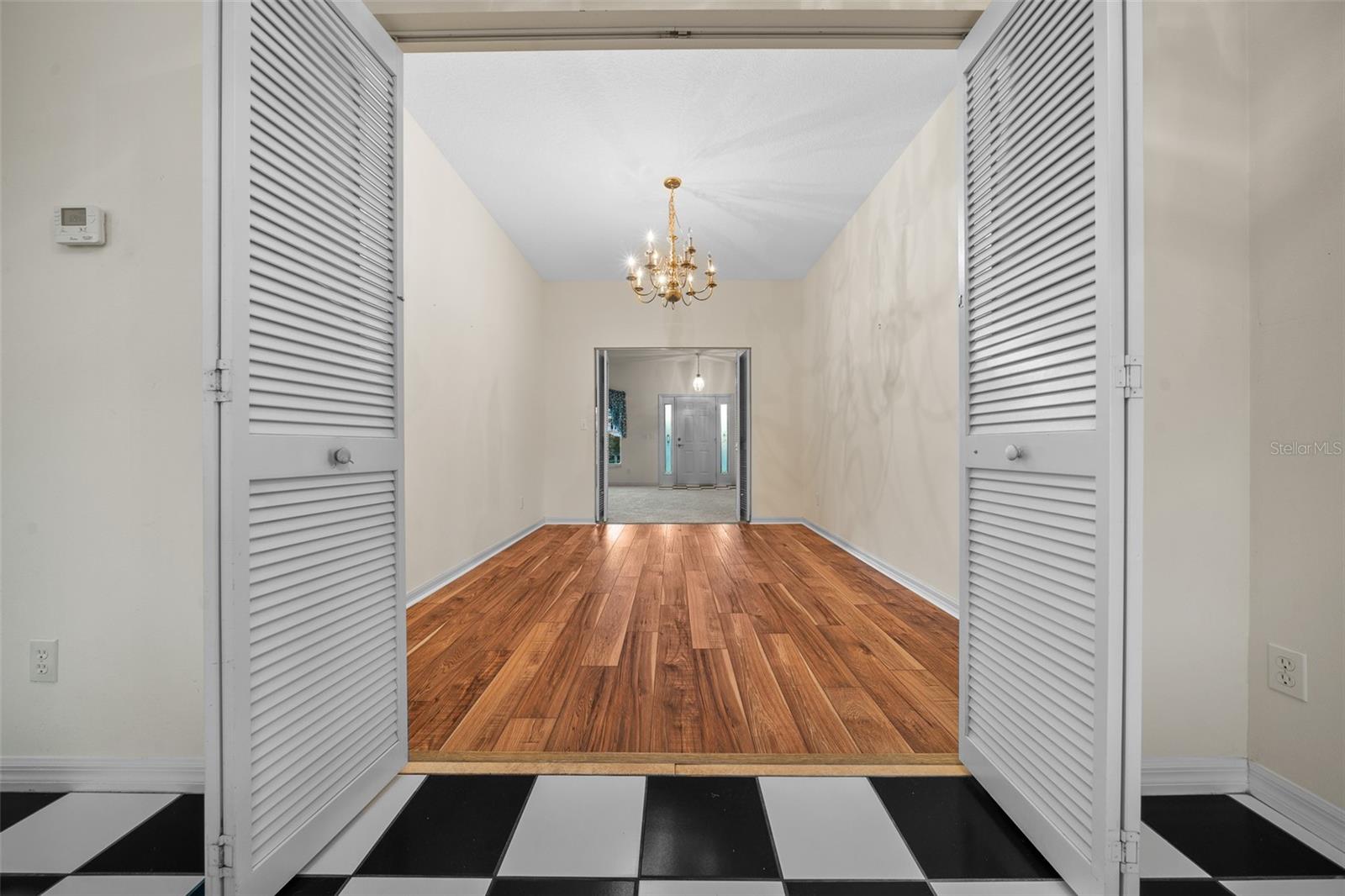 FARM ACREAGE - NO SUBDIVISION - Residential