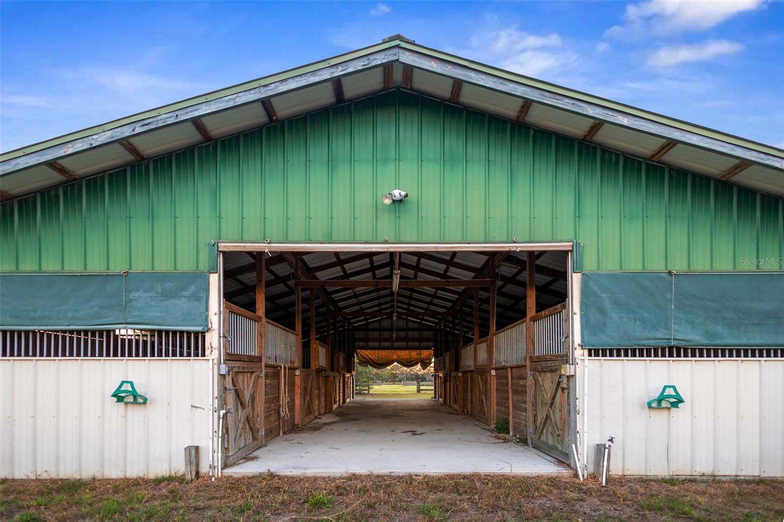 FARM ACREAGE - NO SUBDIVISION - Residential