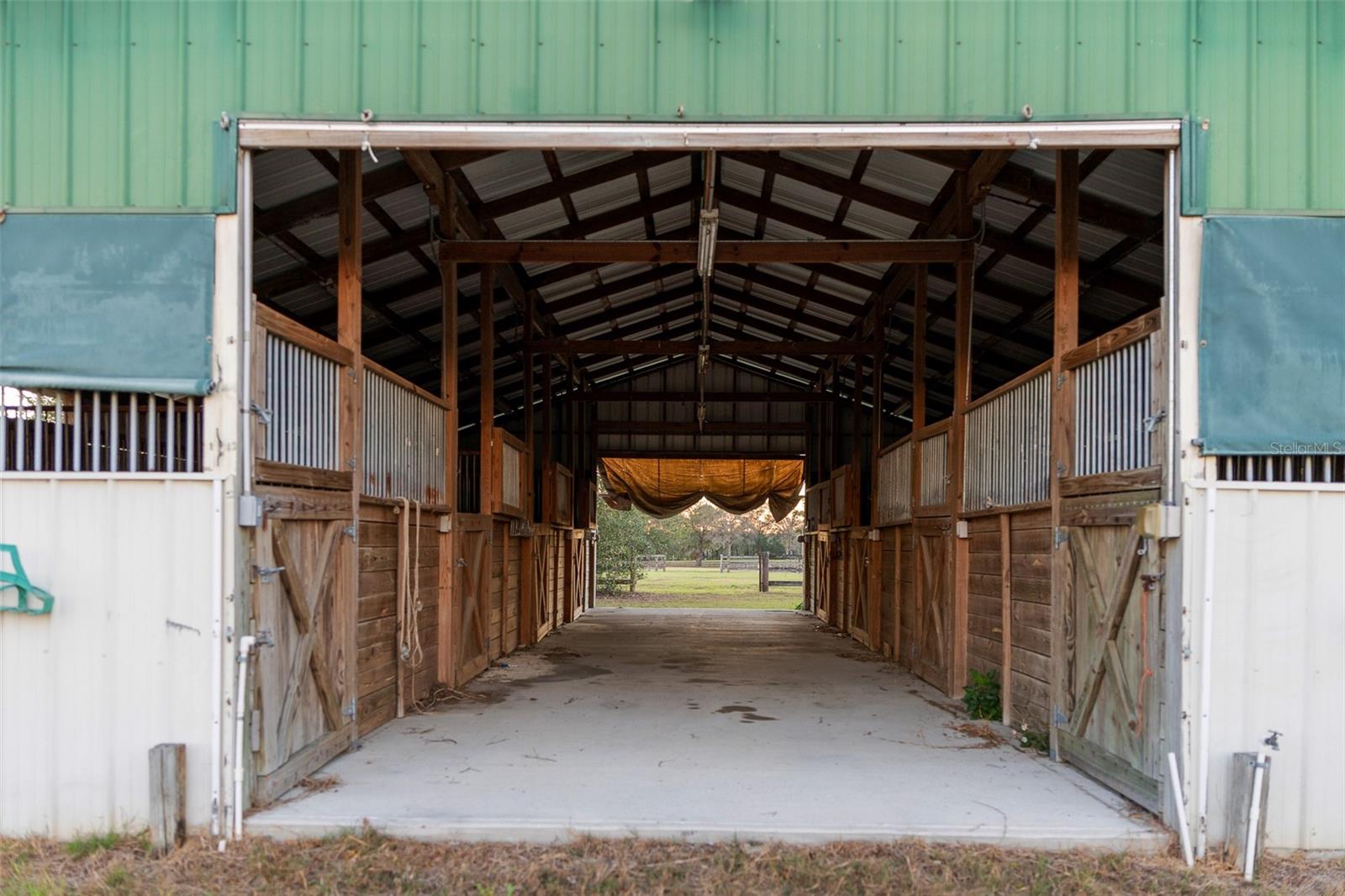 FARM ACREAGE - NO SUBDIVISION - Residential