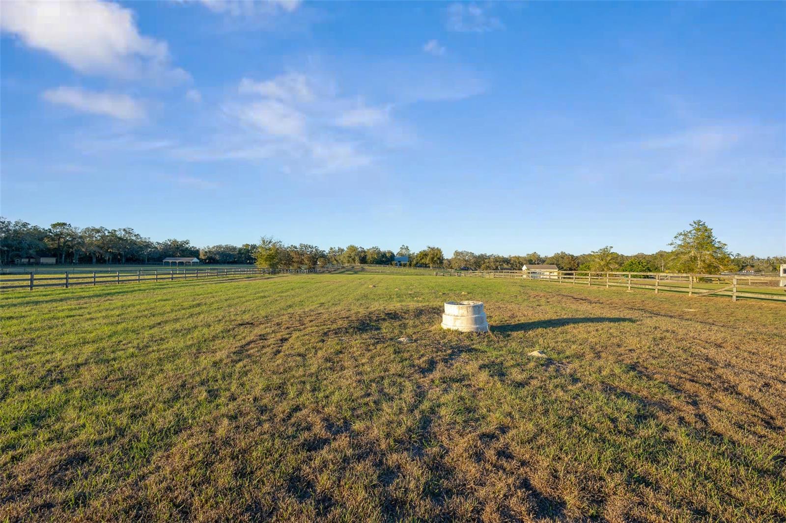 FARM ACREAGE - NO SUBDIVISION - Residential