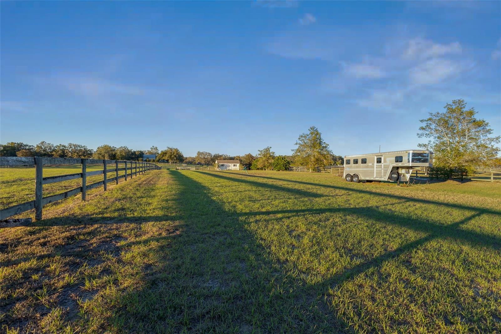 FARM ACREAGE - NO SUBDIVISION - Residential