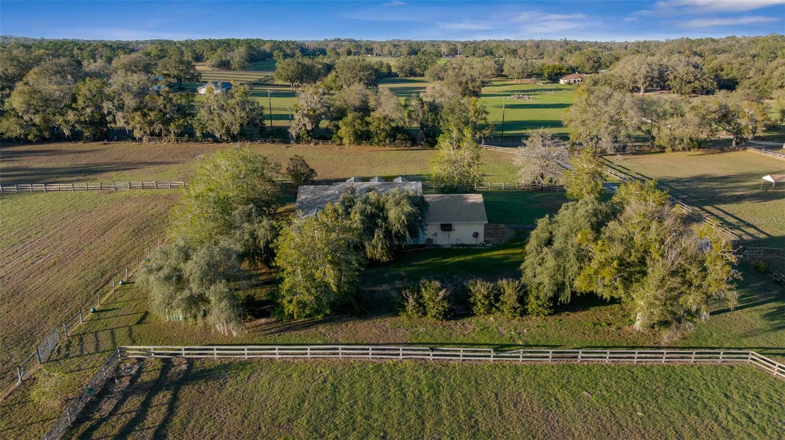 FARM ACREAGE - NO SUBDIVISION - Residential