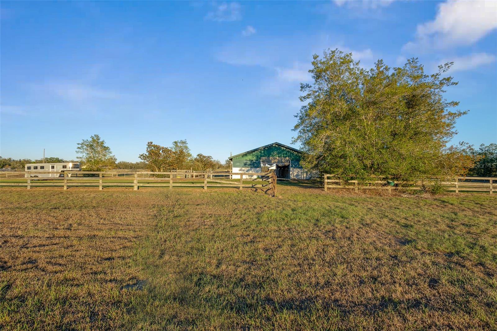 FARM ACREAGE - NO SUBDIVISION - Residential
