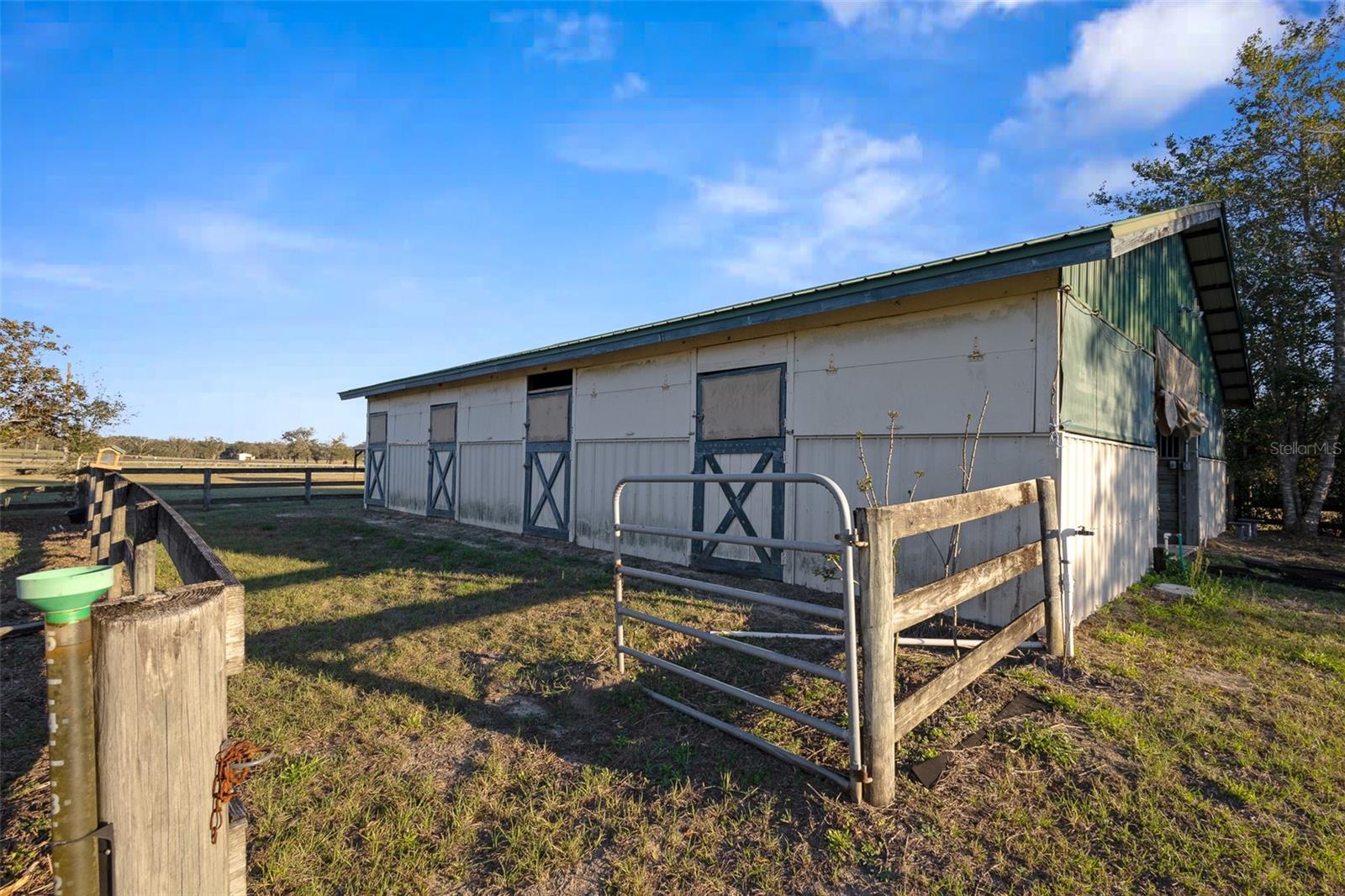 FARM ACREAGE - NO SUBDIVISION - Residential