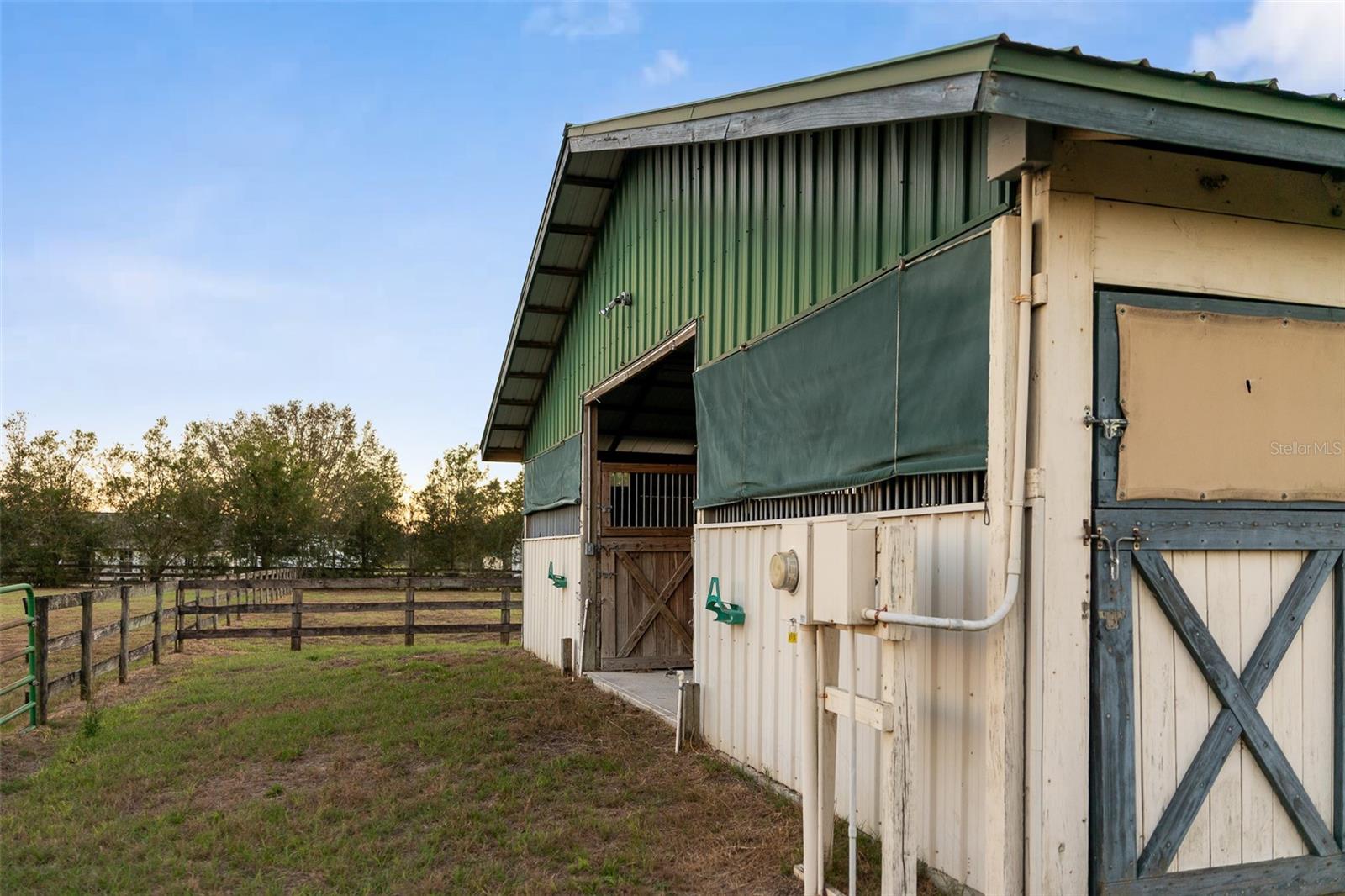 FARM ACREAGE - NO SUBDIVISION - Residential