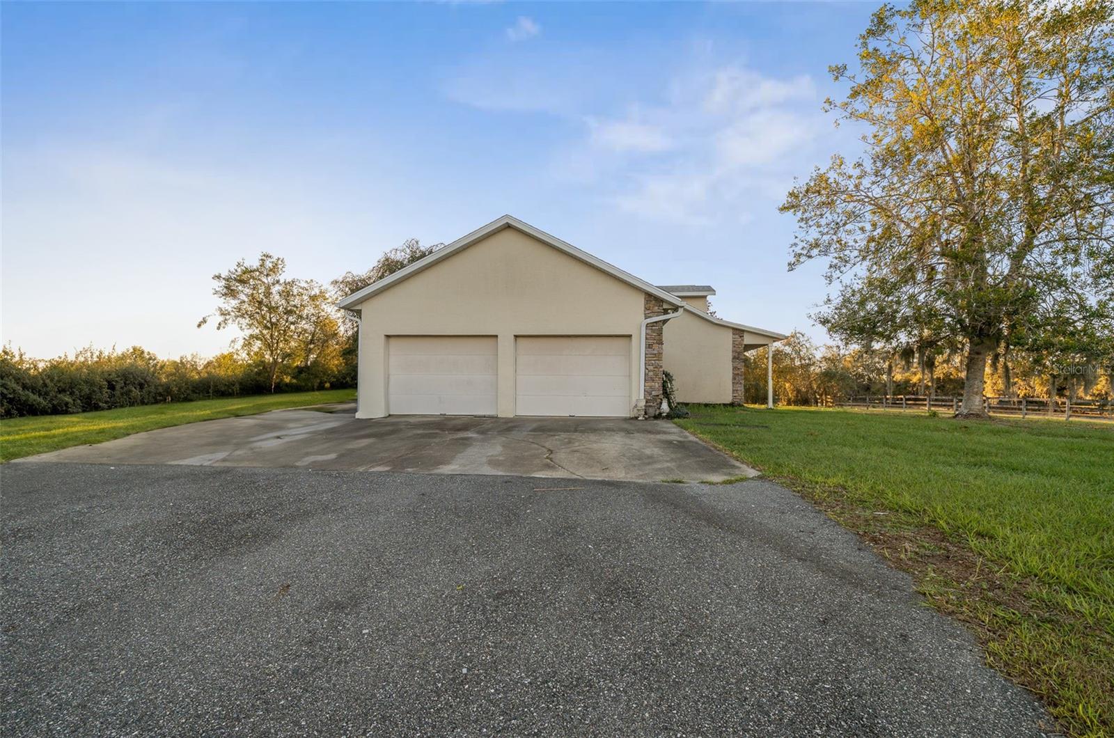 FARM ACREAGE - NO SUBDIVISION - Residential