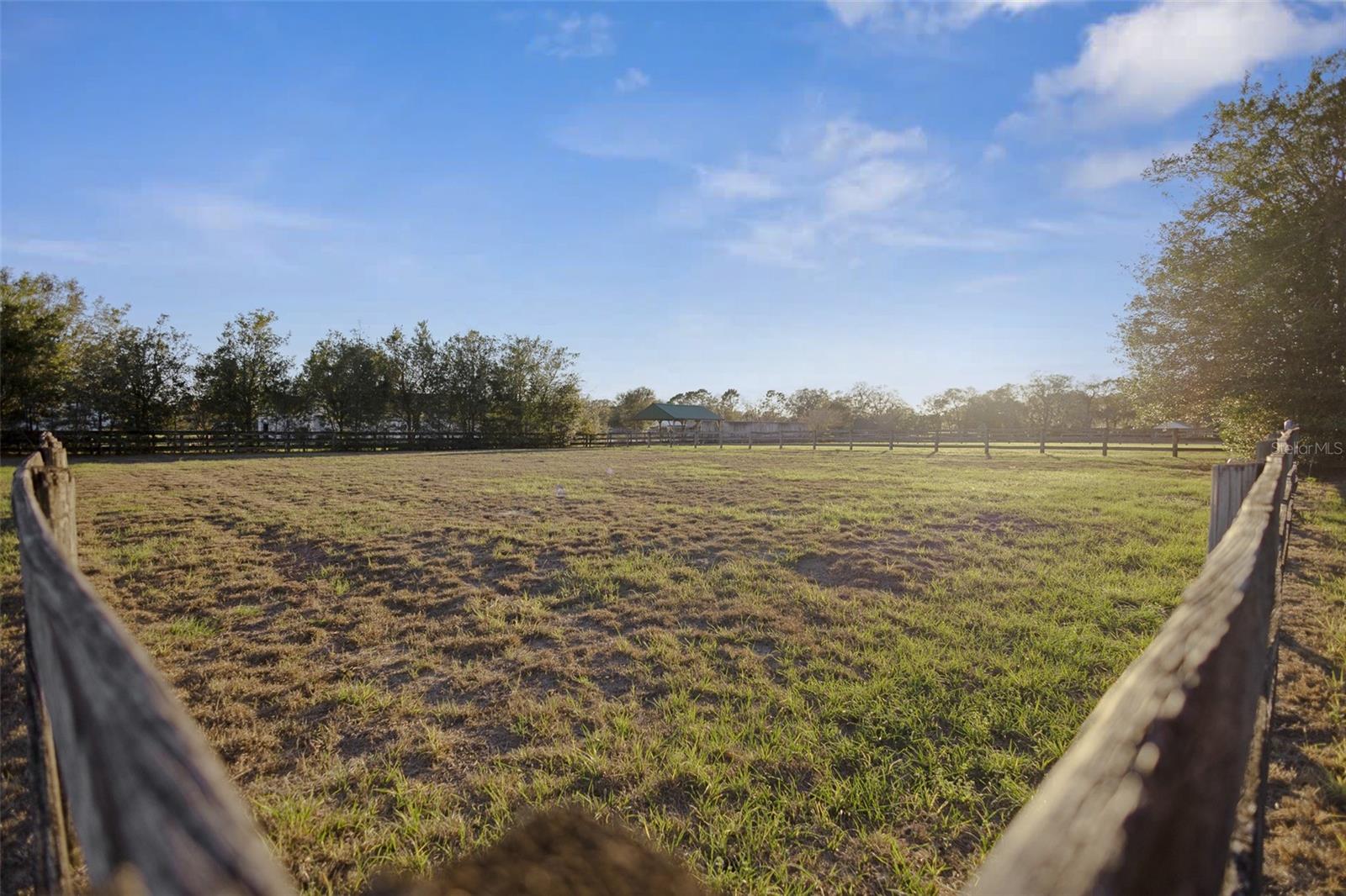 FARM ACREAGE - NO SUBDIVISION - Residential