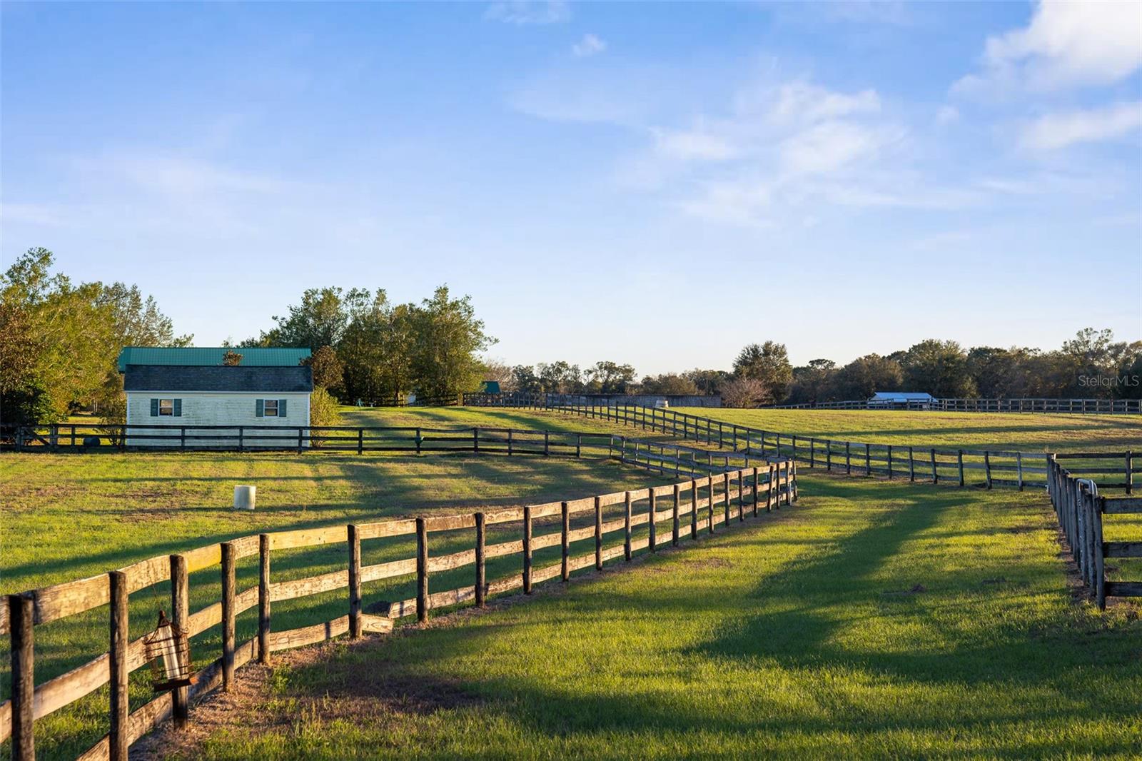 FARM ACREAGE - NO SUBDIVISION - Residential