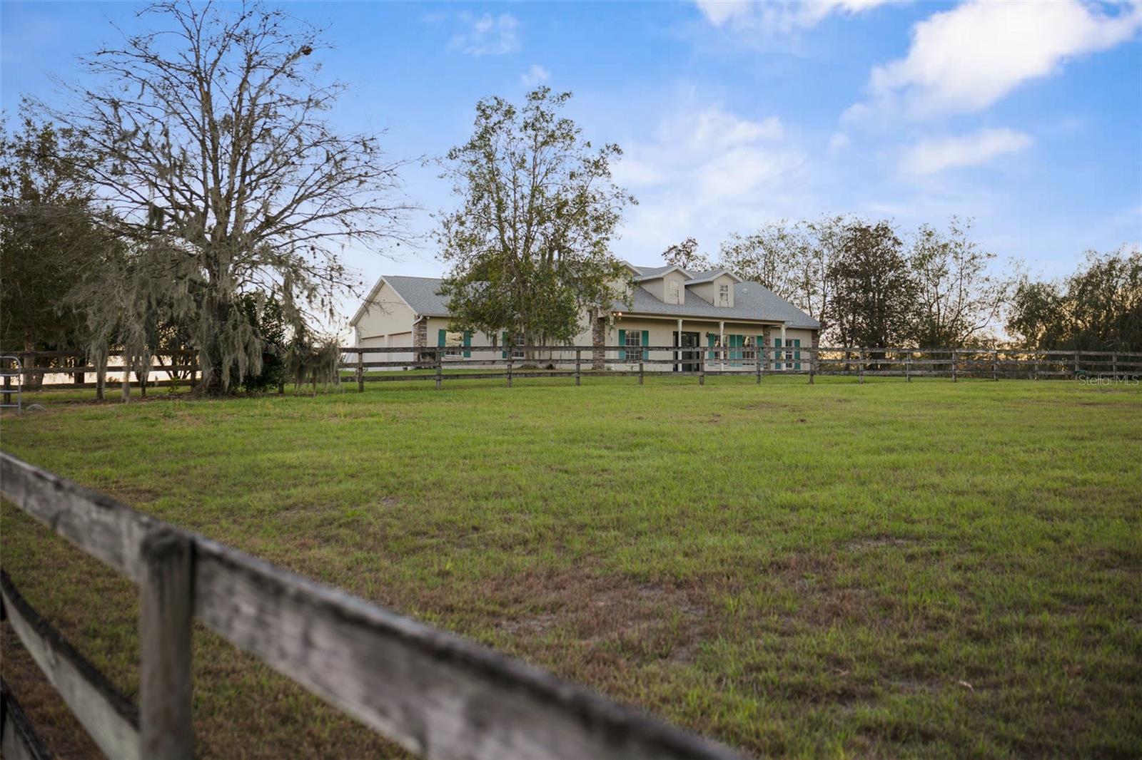 FARM ACREAGE - NO SUBDIVISION - Residential