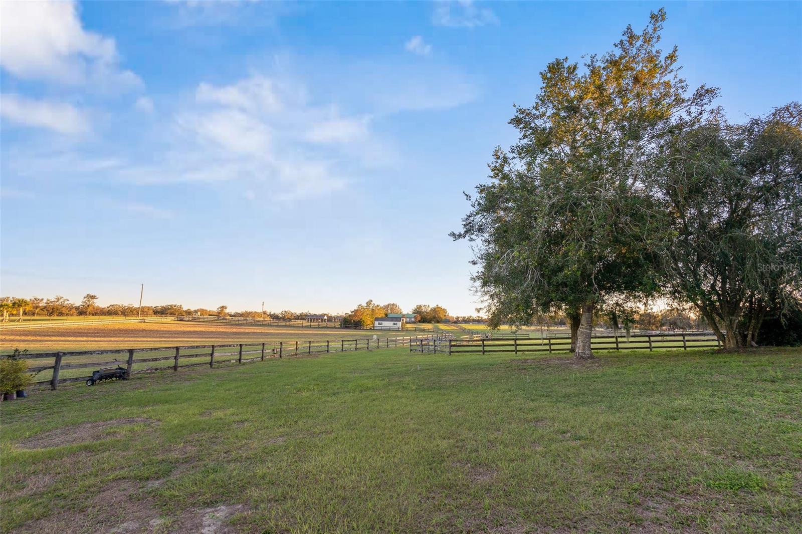 FARM ACREAGE - NO SUBDIVISION - Residential