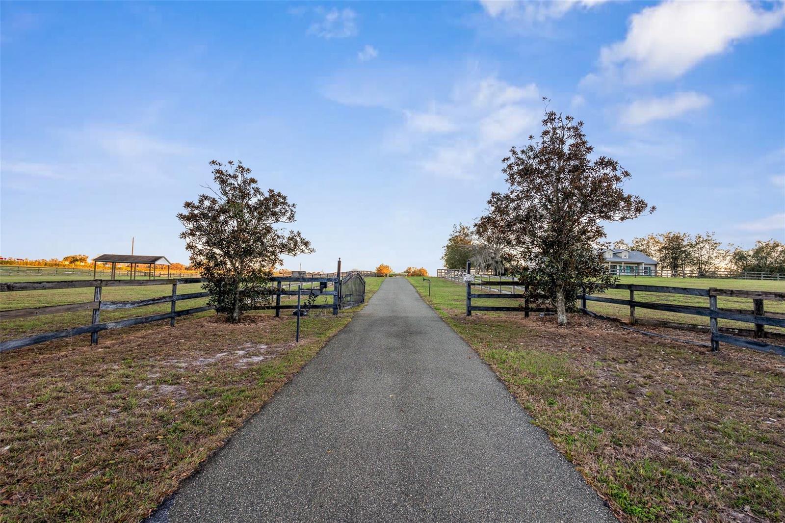 FARM ACREAGE - NO SUBDIVISION - Residential